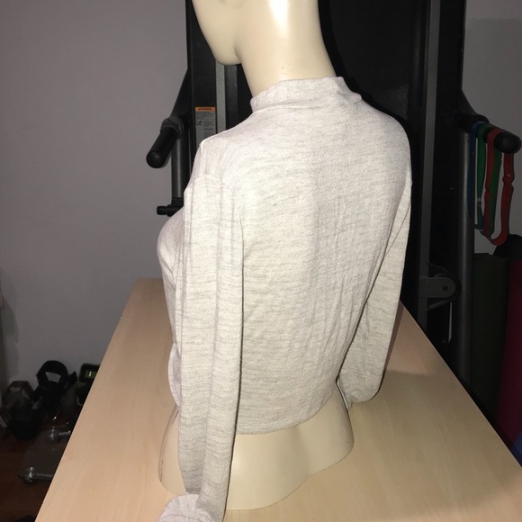 Top - Picture 3 of 4